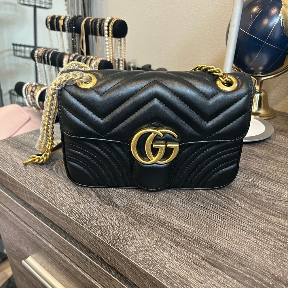 G Purse. Perfect condition